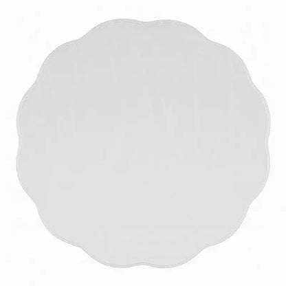 Table d'appoint rectangulaire avec tablier sculpté et détails de palmettes, finition brun cerise, 76 cm L x 66 cm P x 61 cm H