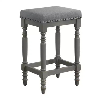 Tabourets de comptoir rustiques en bois de 66 cm avec siège en tissu et garniture cloutée, style ferme — lot de 2