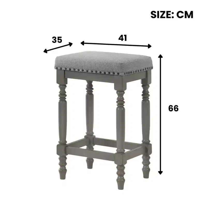 Tabourets de comptoir rustiques en bois de 66 cm avec siège en tissu et garniture cloutée, style ferme — lot de 2