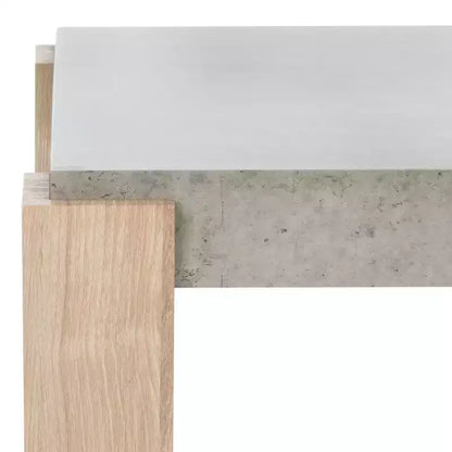Table basse rectangulaire avec plateau en placage gris clair et pieds en bois naturel, étagère ouverte